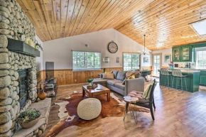 Calming Twin Peaks Family Retreat with Views!